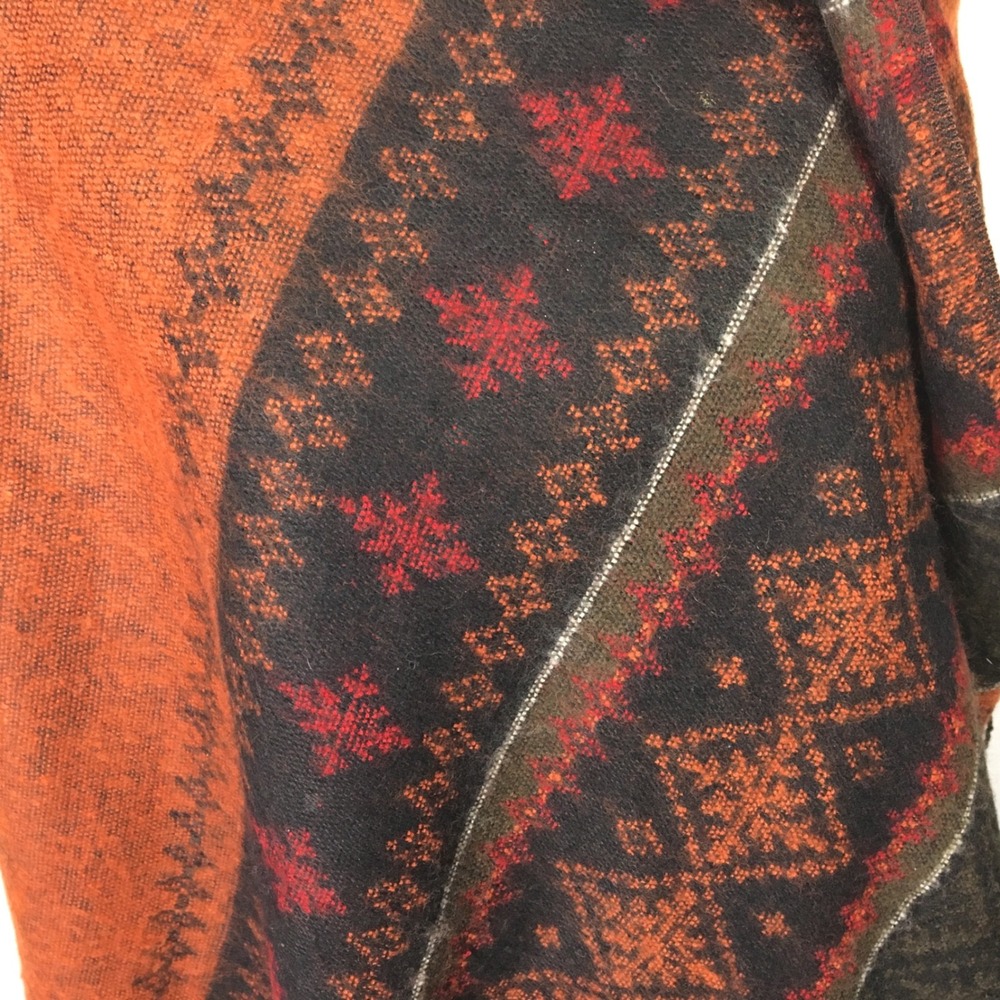Steve Madden Burnt Orange Southwest Geometric Fringe Blanket Wrap Shawl One Size - Picture 3 of 5